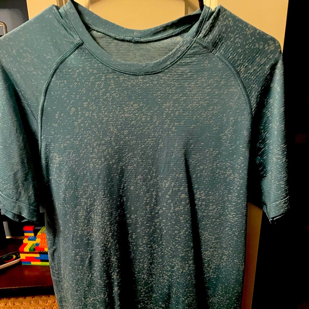 Metal vent tee lululemon